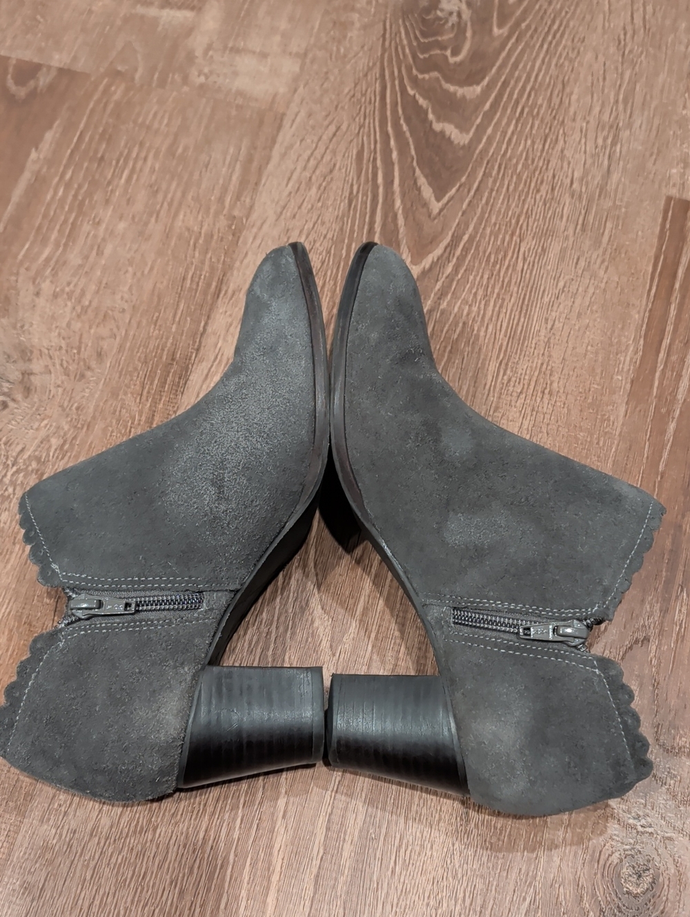 Jack Rogers 8 Booties Scalloped Edges - Picture 5 of 9